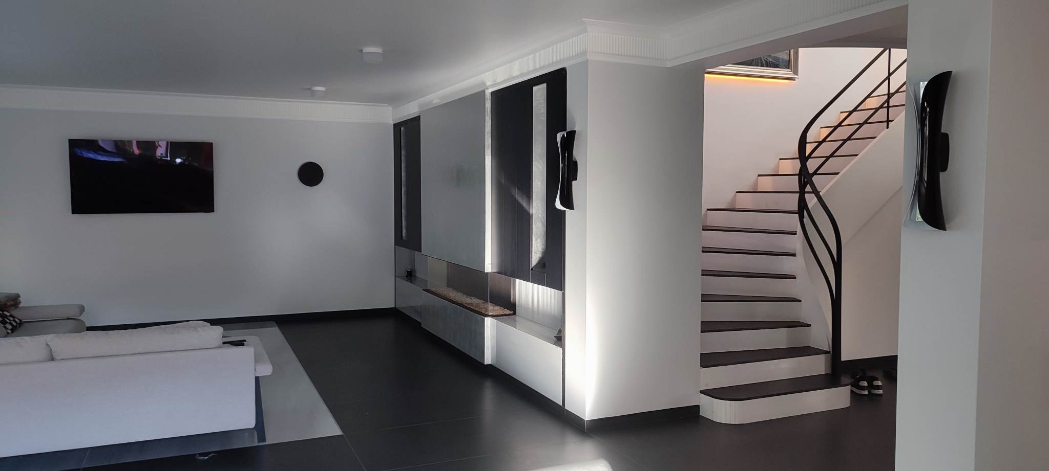 326779583_1318865555352384_5497516644784811106_n